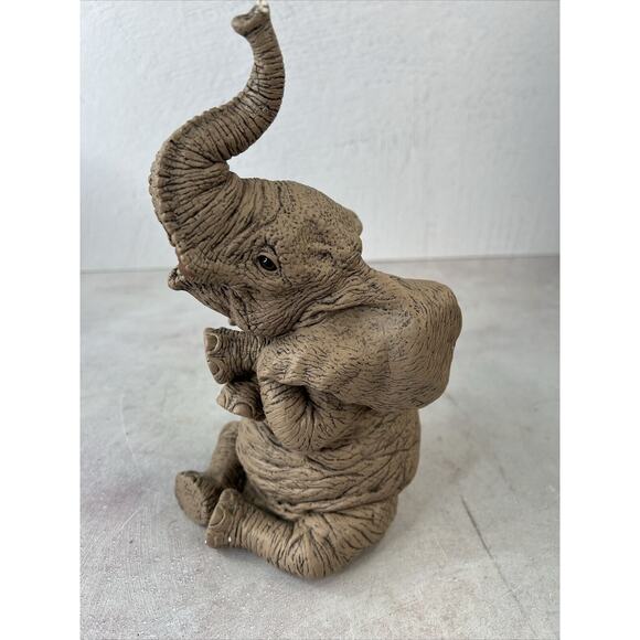 The‎ Herd Peanut Sr. Elephant #3136 Martha Carey Tusk Missing Small Chips - Picture 3 of 11